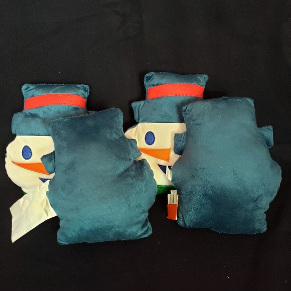 4 SNOWMEN  Holiday pillow set NWT - Picture 2 of 2